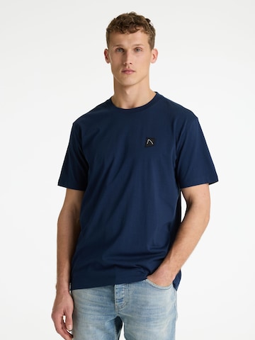 CHASIN' T-Shirt 'Trez' in Blau