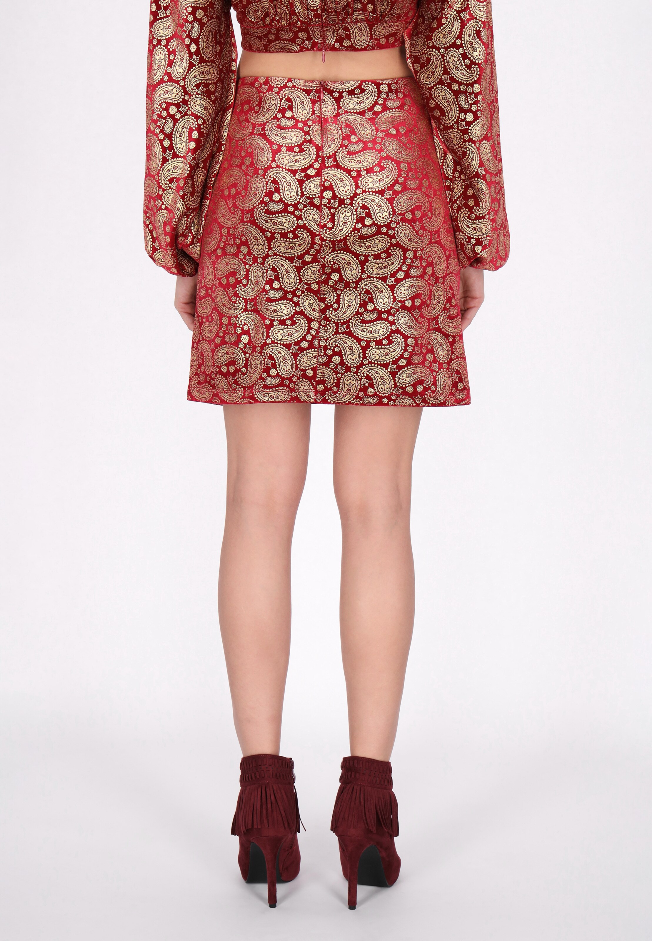 IZIA Krilo | rdeča barva