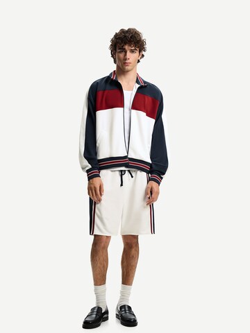 Giacca di felpa di Bershka in bianco