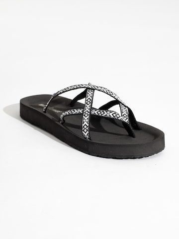 Minnetonka T-bar sandals 'Hanna' in Black