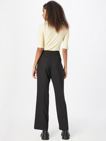 s.Oliver BLACK LABEL Wide leg Pleat-front trousers 'Charlotte' in Black