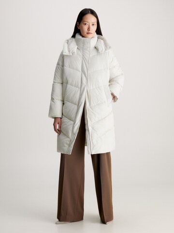 Veste d’hiver Calvin Klein en blanc