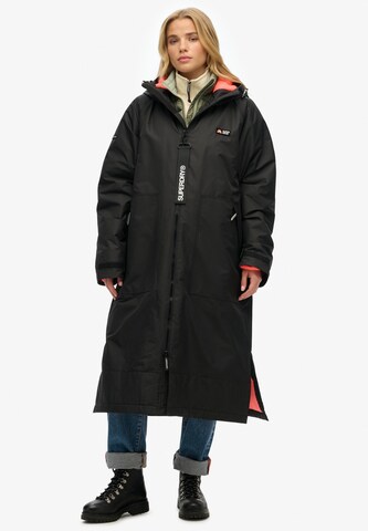 Superdry Tussenmantel in Zwart
