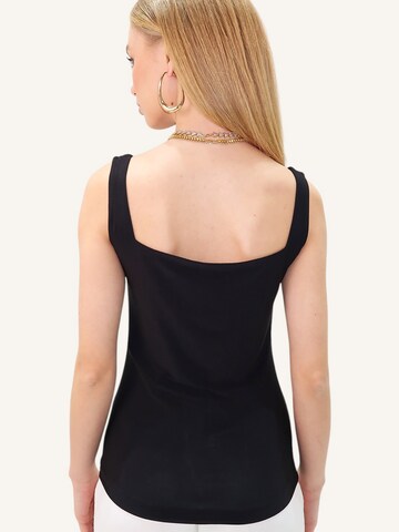 Top di Trend Alaçatı Stili in nero