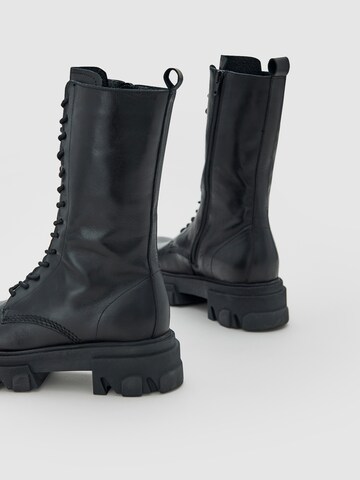 EDITED Lace Up Boots Dorle in Black ABOUT YOU