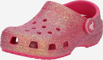 Pantofi deschiși 'Classic Iridescent' de la Crocs pe roz: față