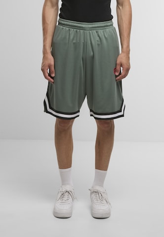 Ecko Unlimited Regular Shorts 'Inbound' in Grün