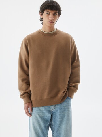 Pull&BearSweater majica - smeđa boja: prednji dio
