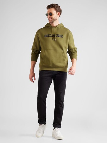 TOMMY HILFIGER Sweatshirt in Grün