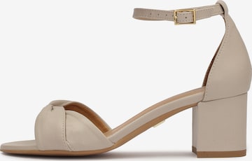 Sandalo di Kazar in beige: frontale