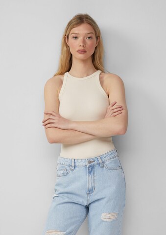 Haut QS en beige : devant