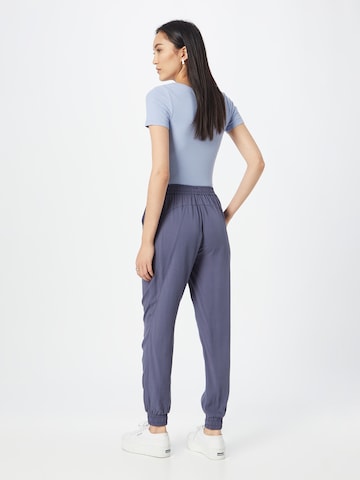 Effilé Pantalon 'Civic' Iriedaily en bleu