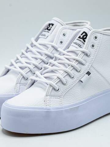 Boots 'Manual Hi Wnt' DC Shoes en blanc