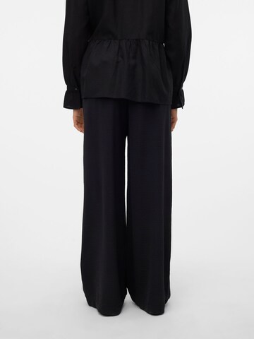 VERO MODA Wide Leg Hose in Schwarz