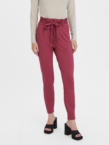 VERO MODA Slim fit Pleat-Front Pants 'Eva' in Pink: front