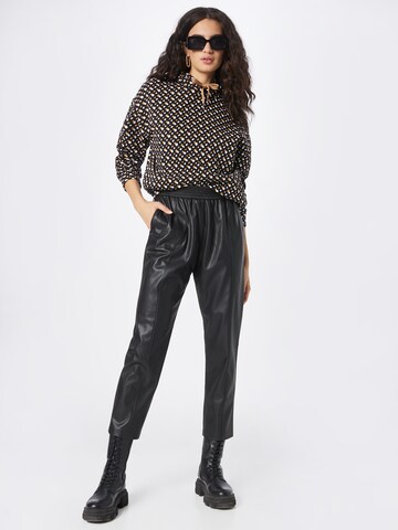 Regular Pantalon 'Taja' BOSS en noir