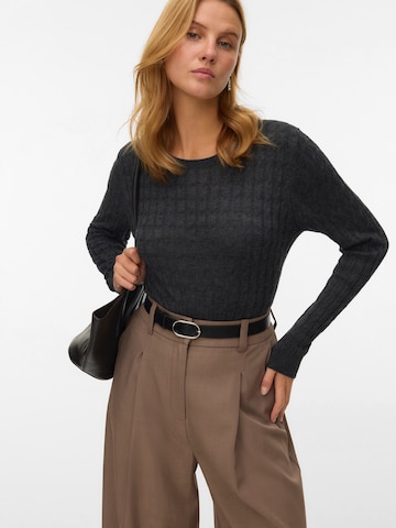VERO MODA Свитер 'VMFLO' в Серый: спереди