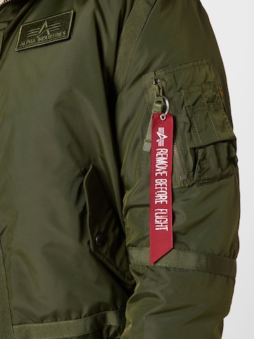 ALPHA INDUSTRIES Средняя посадка Зимняя куртка в Зеленый