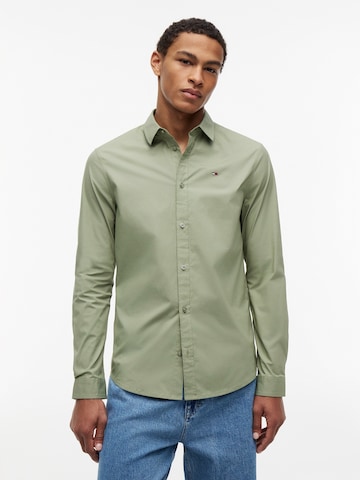 Coupe slim Chemise Tommy Jeans en vert : devant