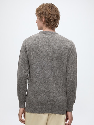 Barbour Pullover 'Essential Tisbury' i grå