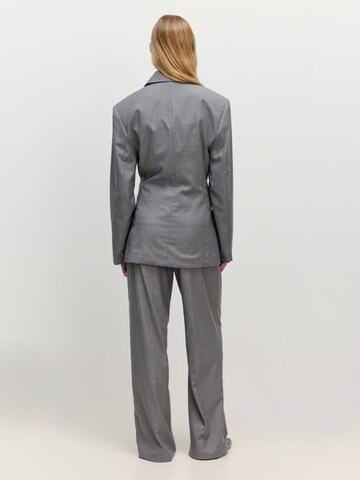 EDITED Blazer 'Arzu' in Grau