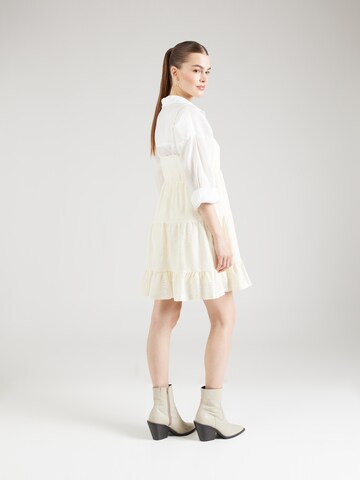 Robe 'Orelia' ABOUT YOU en blanc