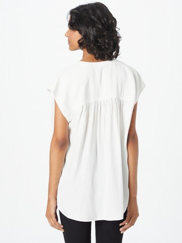 ESPRIT - Blusa en blanco