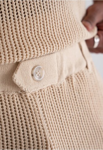 Prohibited Regular Pants 'Resort' in Beige