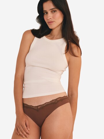 ETAM Panty 'Fara' in Brown