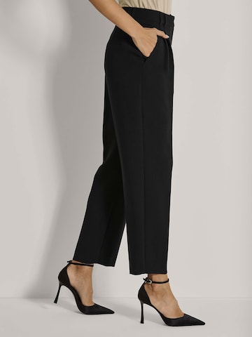 Effilé Pantalon à pince MADELEINE en noir