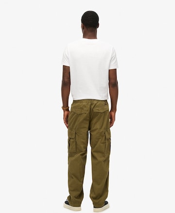 Superdry Loose fit Cargo trousers in Green