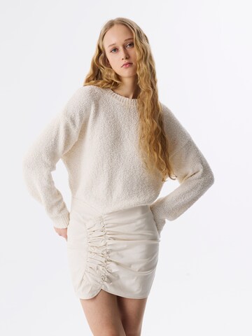 Twist Dress in Beige: front