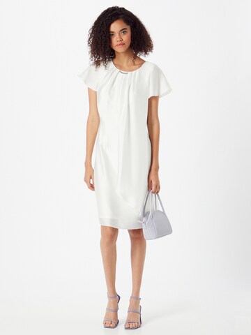 Robe de cocktail SWING en blanc