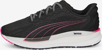 Chaussure de course 'Magnify Nitro Surge' PUMA en noir : devant