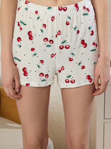 Shorty Trendyol en blanc