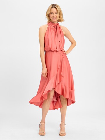 SWING Cocktail Dress in Orange: front