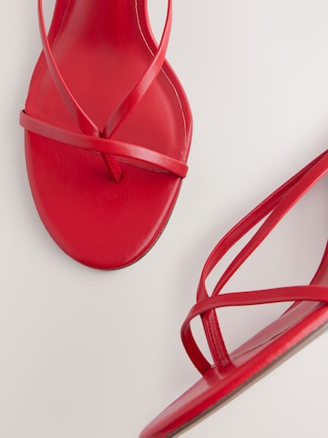 Next - Sandalias de dedo 'Forever Comfort' en rojo