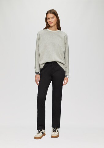 s.Oliver Tapered Chino trousers in Black