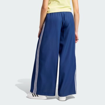 Wide Leg Pantalon 'Firebird Adilenium' ADIDAS ORIGINALS en bleu