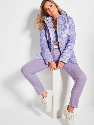 Goldner Steppjacke in Lila