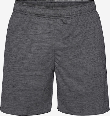 Reebok Regular Urheiluhousut värissä musta: etupuoli