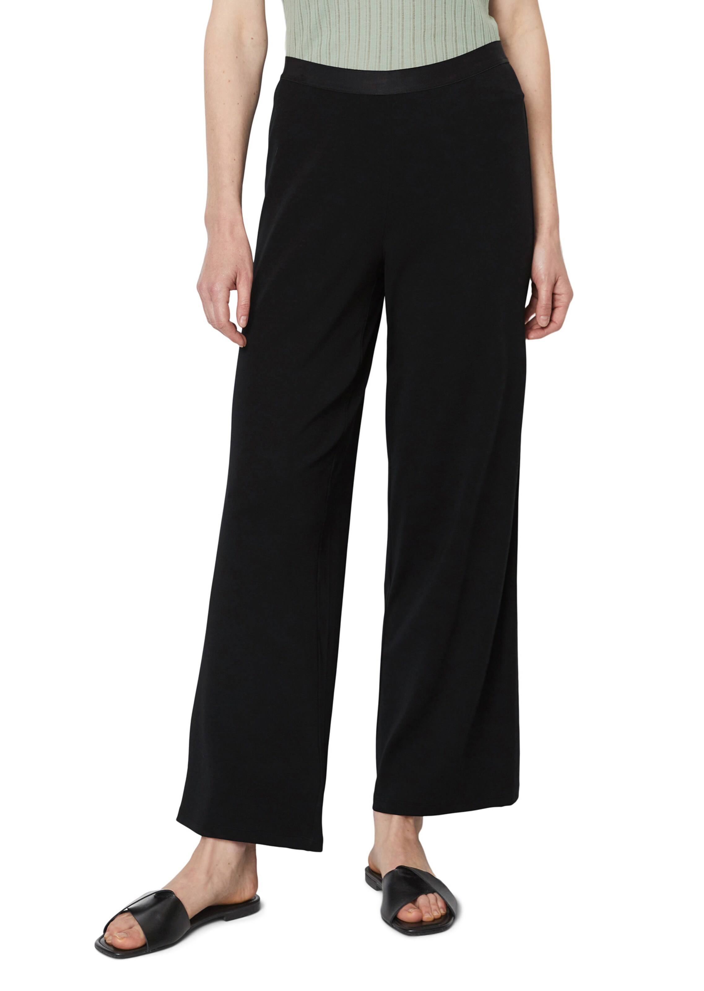 Marc O'Polo Loose fit Pants in Black: front
