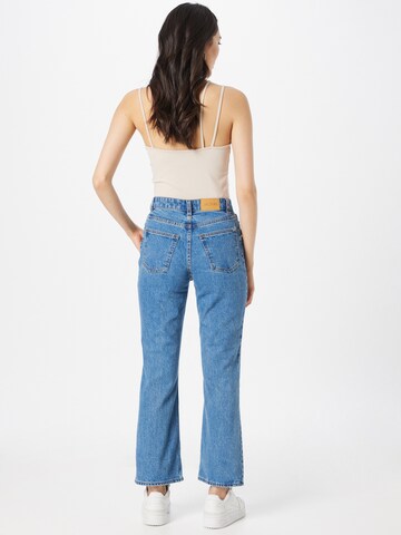 Monki Bootcut Jeans in Blau