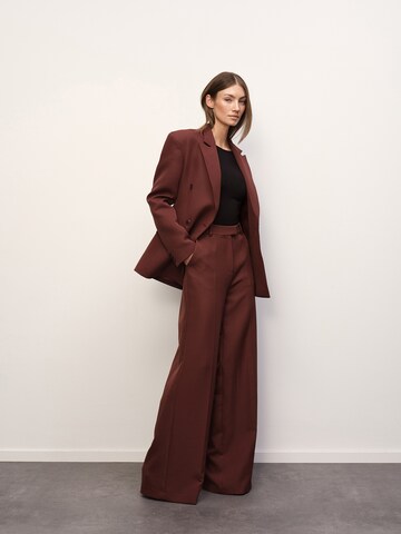 RÆRE by Lorena Rae Blazer 'Rumi' in Braun