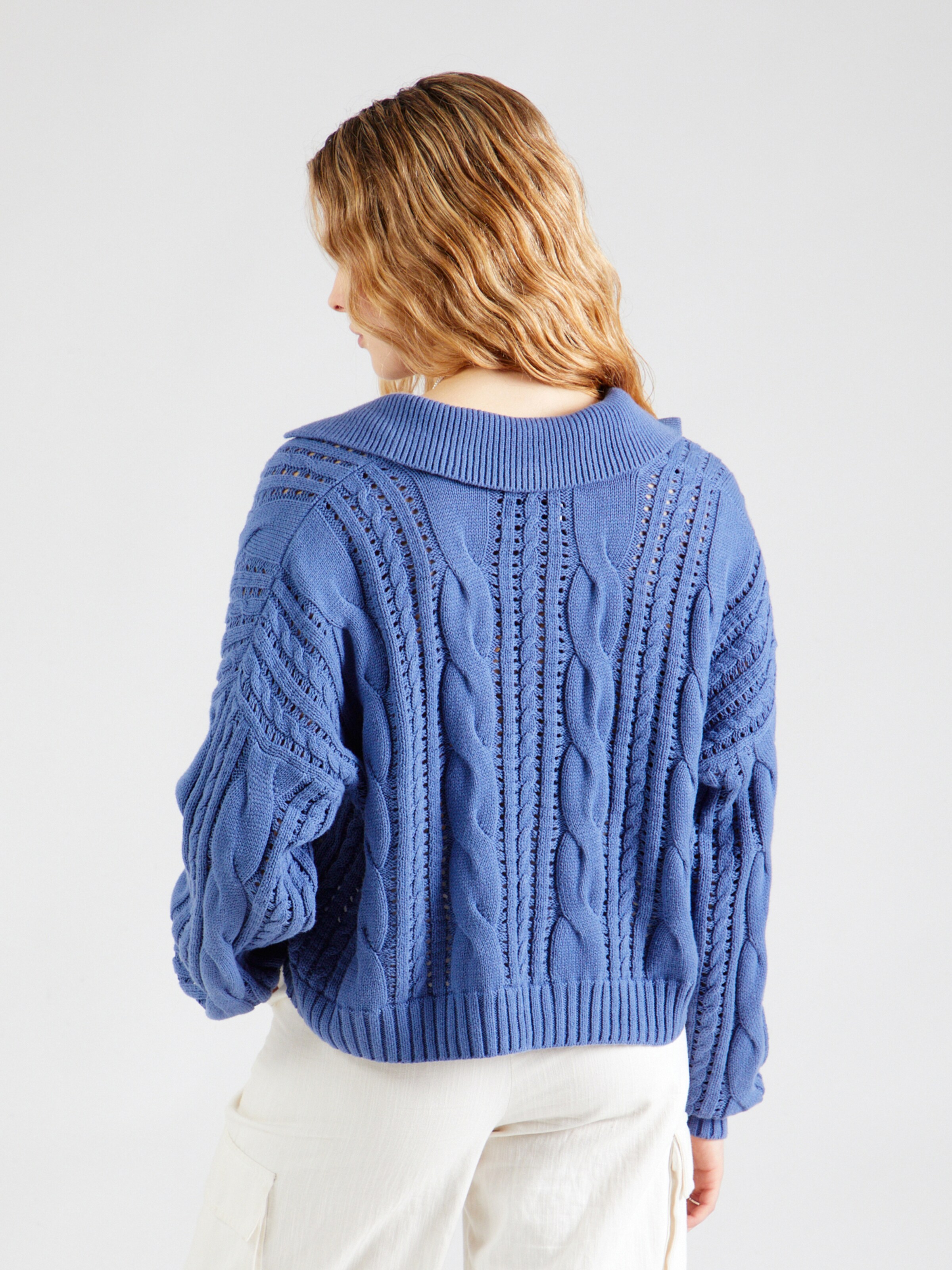 HOLLISTER Trui in Blauw ABOUT YOU