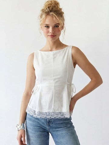 MixRay Blouse in Wit: voorkant