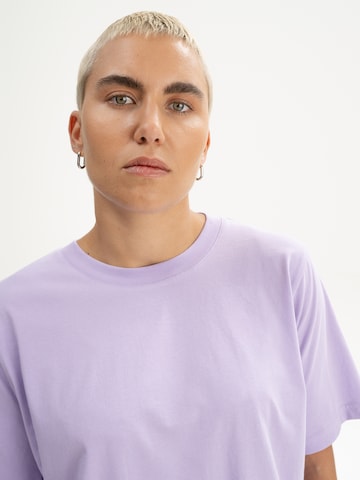 T-shirt 'DESNA' MELA en violet