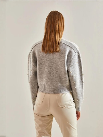 Bianco Lucci - Casaco de malha em cinzento