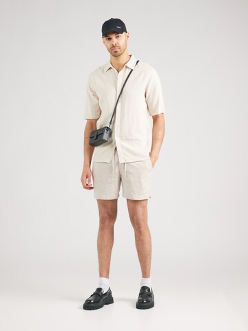 Abercrombie & Fitch Regular Trousers in Beige