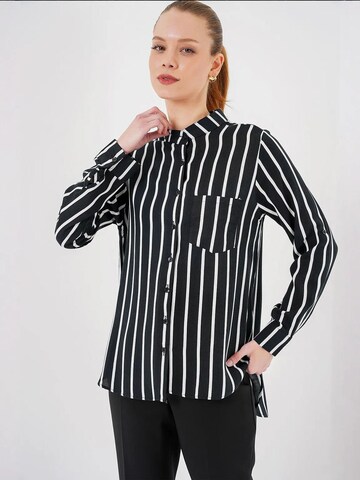 Bigdart Blouse in Zwart: voorkant
